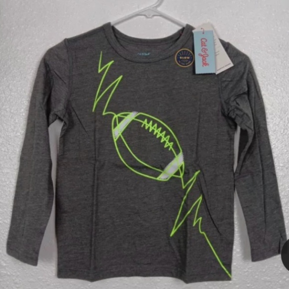 Cat and Jack charcoal gray glow in the dark football t-shirt boys size 8-10 NWT